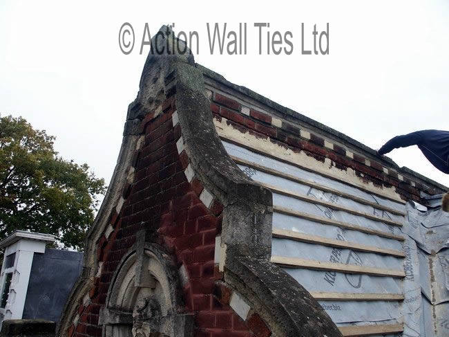 case 37 b - Stabilising Victorian gable wall stone corbels