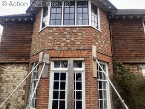 listed collapsing bay 300x225 - Collapsing Grade II Bay Window Repairs