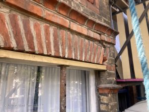 East London Bay failing 300x225 - Collapsing Period Bay Window in East London