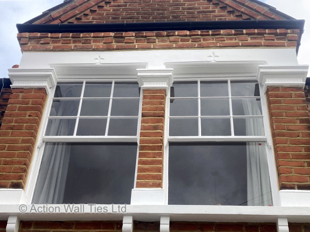 repaired bay column 02 SW13 - Unstable 2 Storey Bay Window & Gable