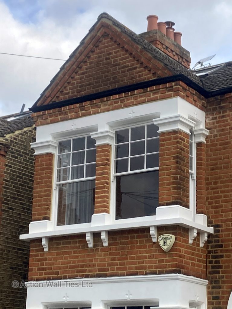 repaired bay column 05 SW13 768x1024 - Unstable 2 Storey Bay Window & Gable