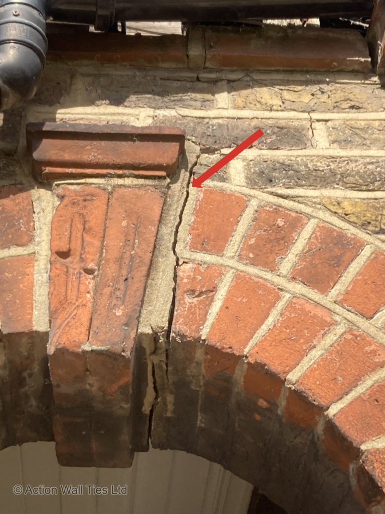 Dropping portico arch 07 768x1024 - Failing Brick Portico Columns & Arches