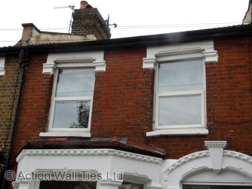 structural repairs se london - Sagging Window Masonry at Risk of Collapse
