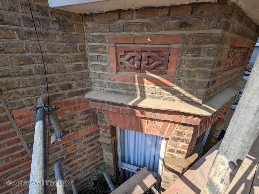 repaired bay terracotta - Collapsing Period Bay Window in East London