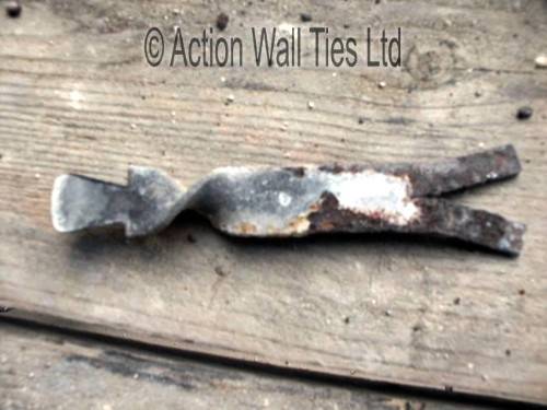 rusty wall tie repairs kent - Cavity Wall Construction History