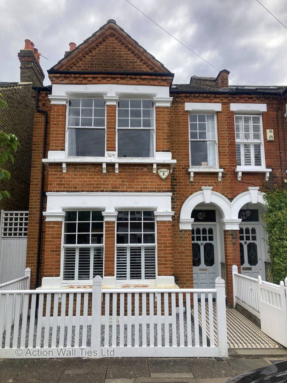 2 storey bay gable leaning - South London Bay Window Repairs