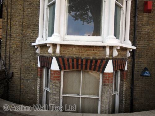 l after SW4 bay repaired - Repairs to Ornate Window Columns